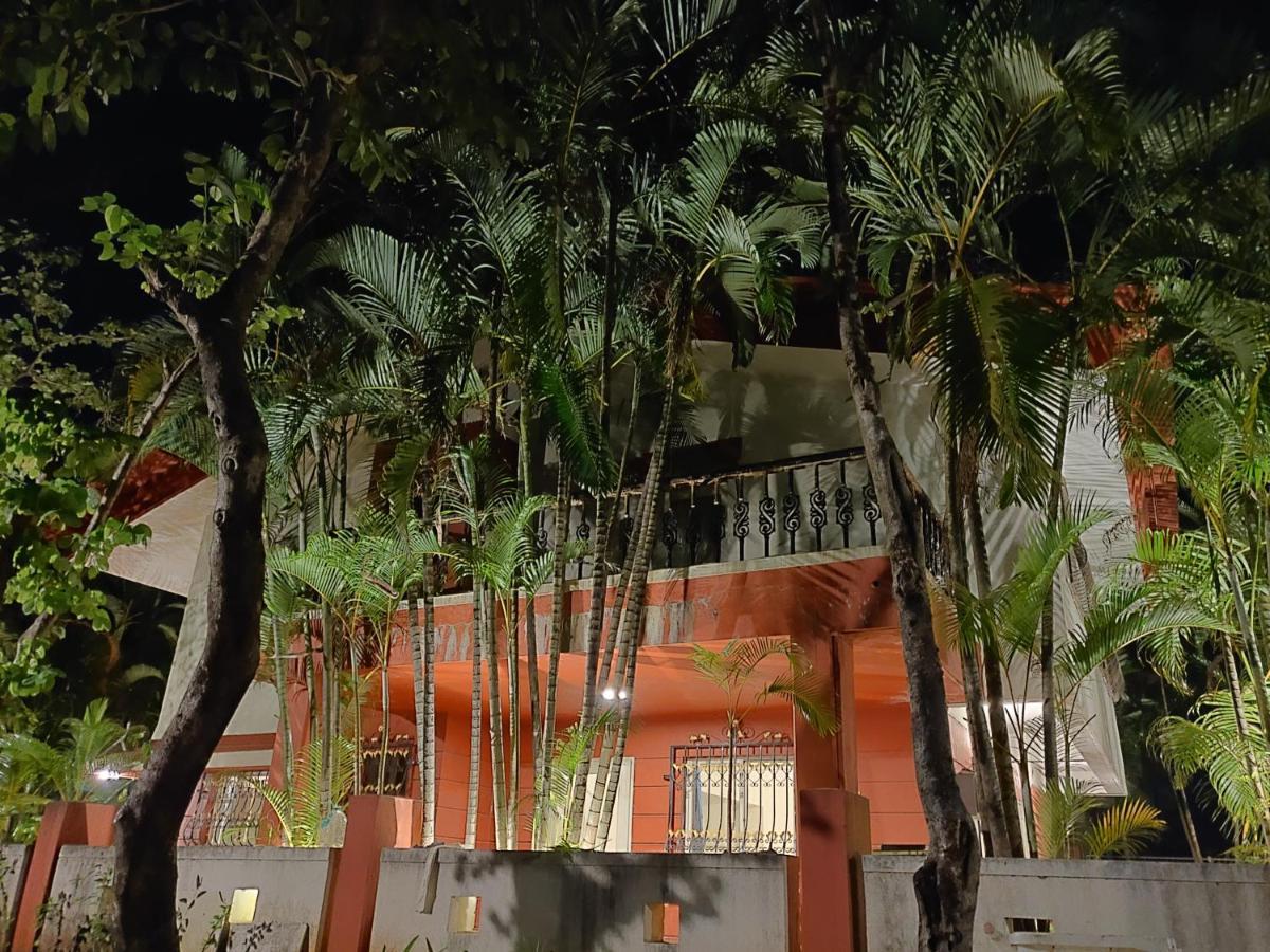 Sunstone Villa Lonavala Esterno foto