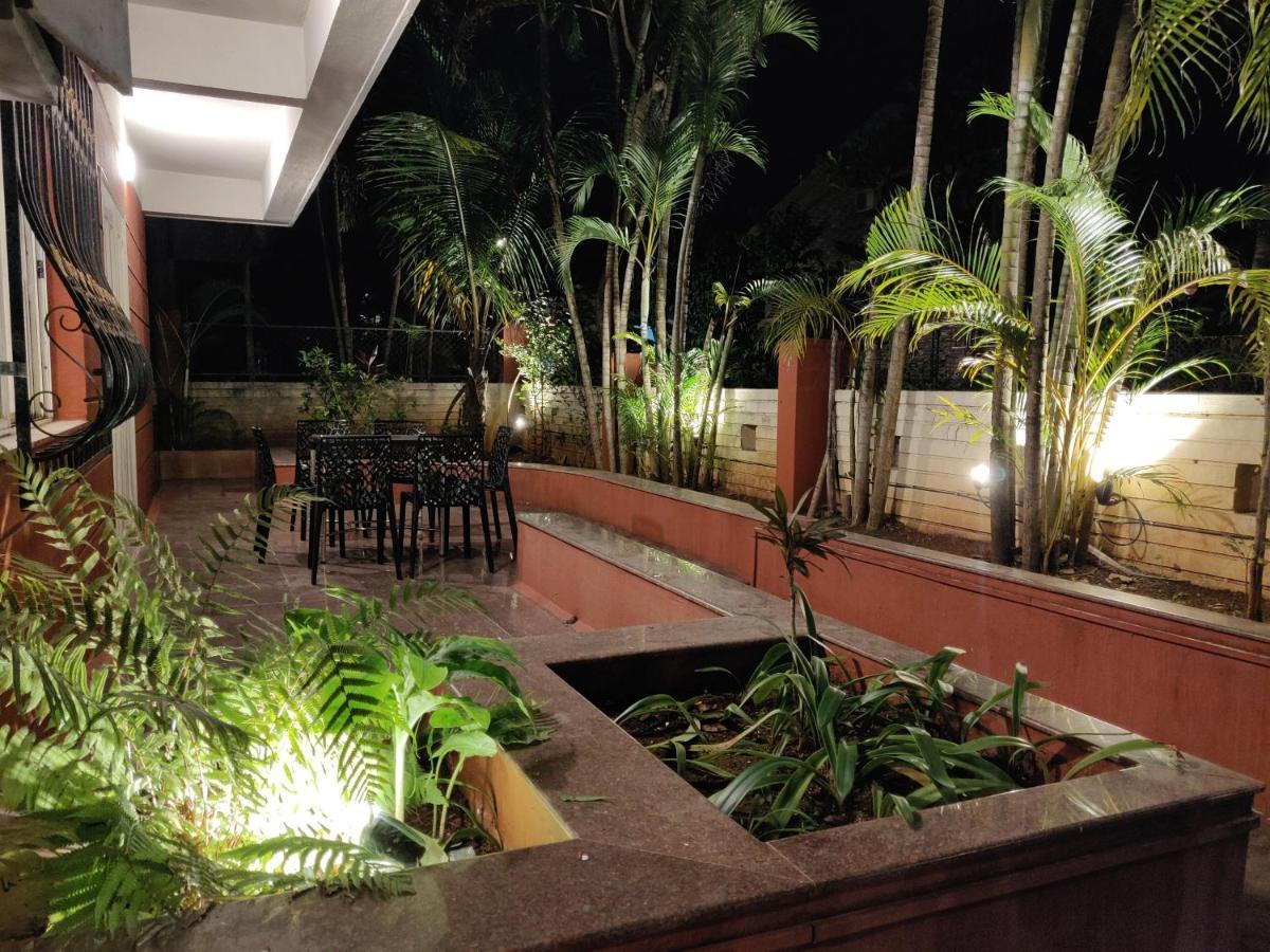 Sunstone Villa Lonavala Esterno foto
