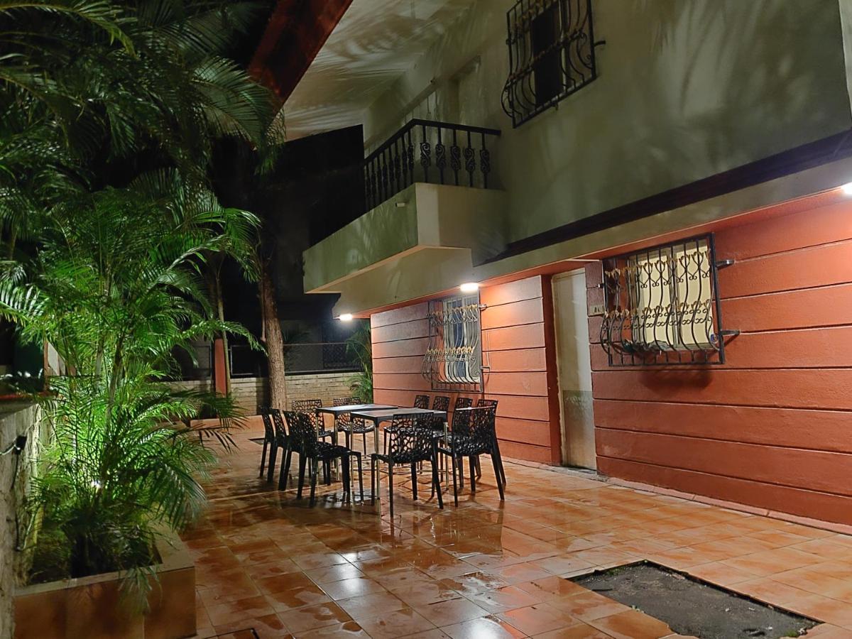 Sunstone Villa Lonavala Esterno foto