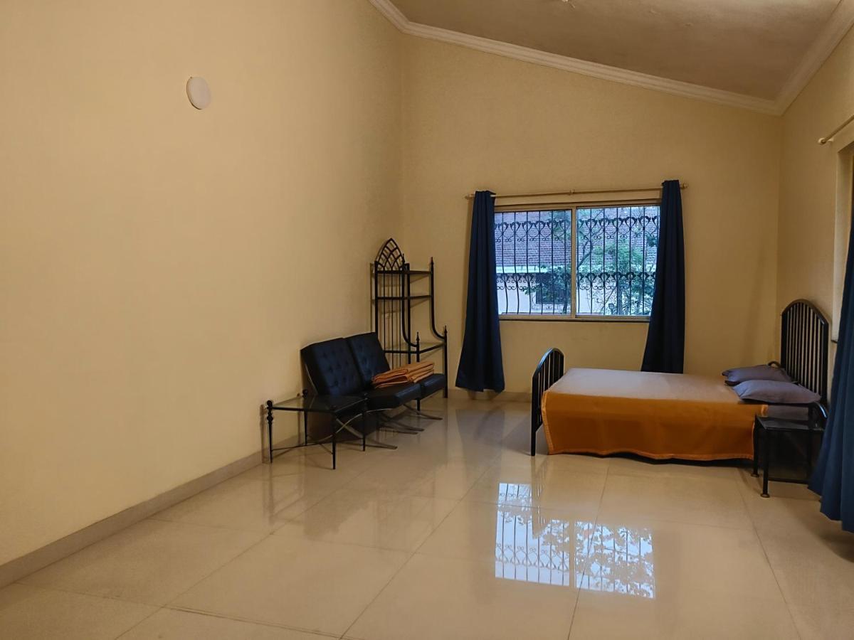 Sunstone Villa Lonavala Esterno foto