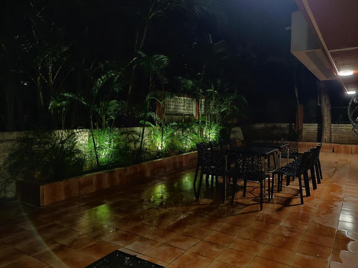 Sunstone Villa Lonavala Esterno foto