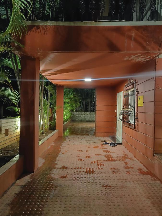 Sunstone Villa Lonavala Esterno foto