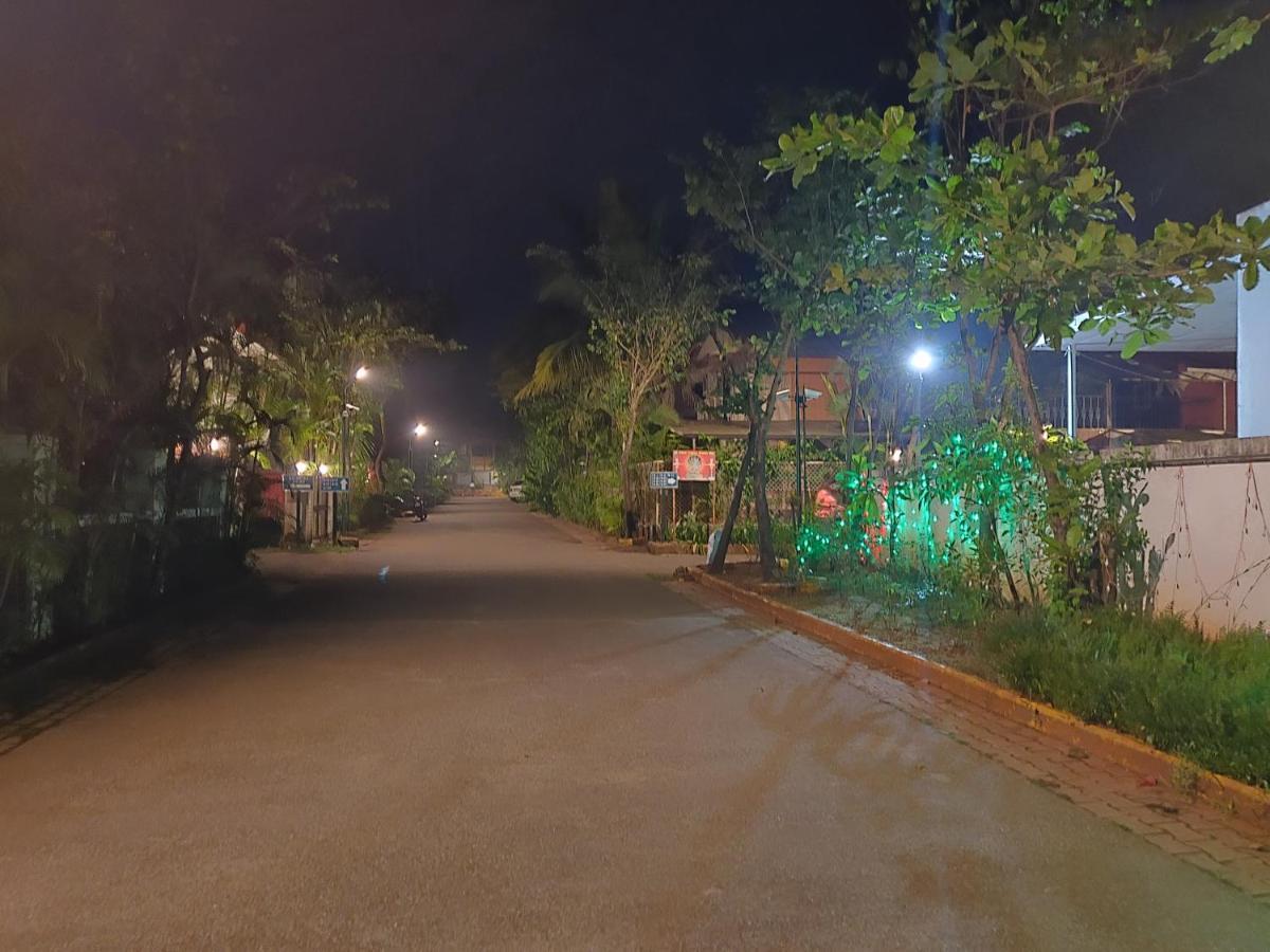 Sunstone Villa Lonavala Esterno foto
